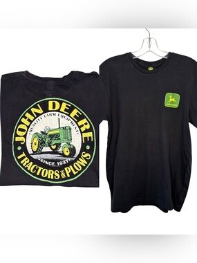 John Deere T-Shirt with Green and Yellow Tractor Graphic on back Size Medium